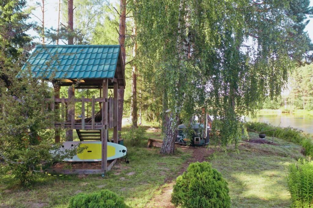 Dragon House In The Tree! Jacuzzi, Sauna ,Cinema,Heated Lici  エクステリア 写真