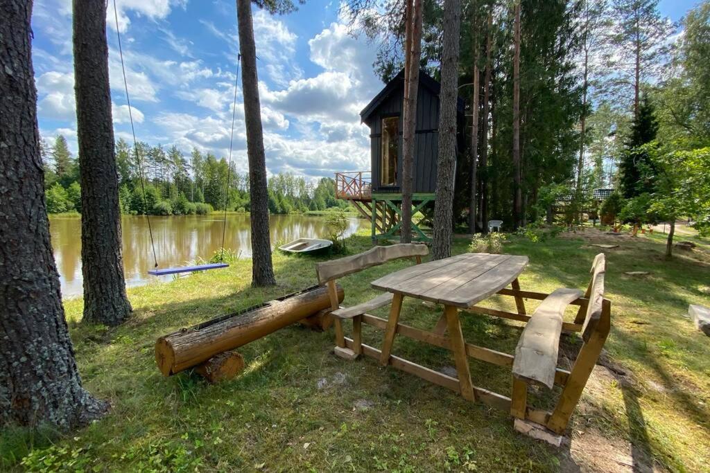 Dragon House In The Tree! Jacuzzi, Sauna ,Cinema,Heated Lici  エクステリア 写真