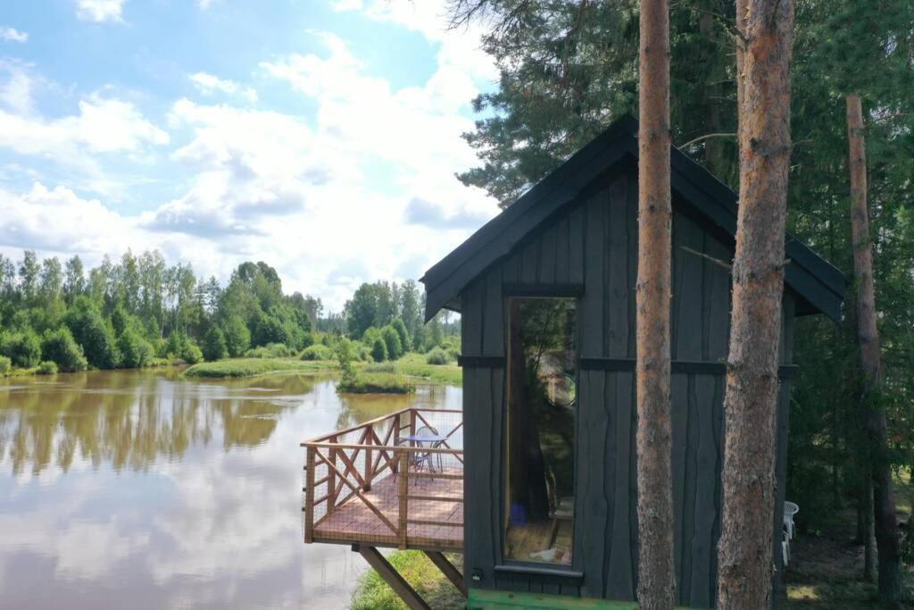 Dragon House In The Tree! Jacuzzi, Sauna ,Cinema,Heated Lici  エクステリア 写真