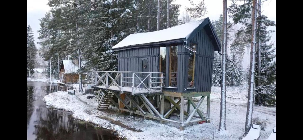 Dragon House In The Tree! Jacuzzi, Sauna ,Cinema,Heated Lici  エクステリア 写真